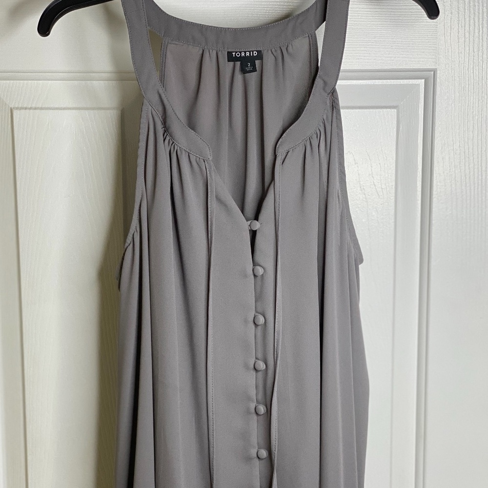 GRAY TORRID BUTTON DOWN TANK